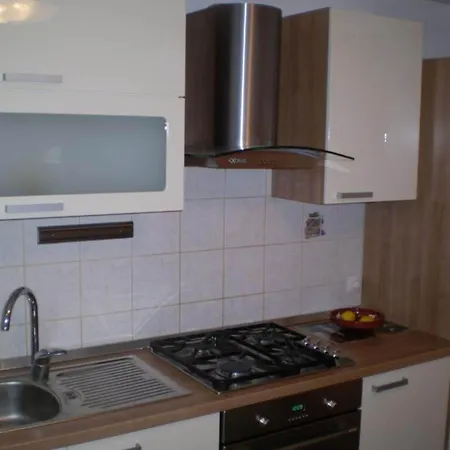 Tina - One Bedrooom With Terrace Apartament Novi Vinodolski