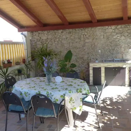 Tina - One Bedrooom With Terrace Apartament